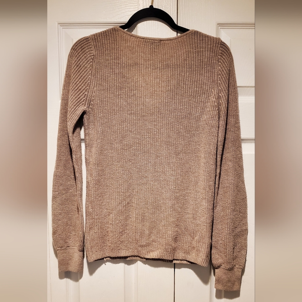 Express Sweater - Picture 2 of 3